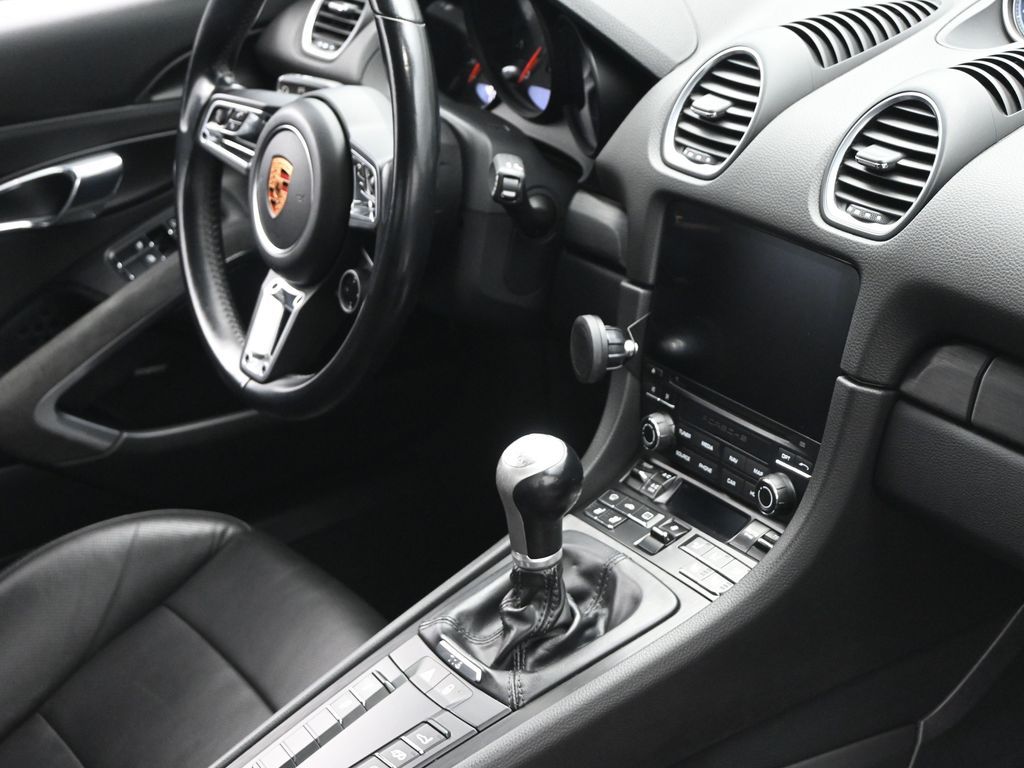 2018 Porsche 718 Cayman GTS