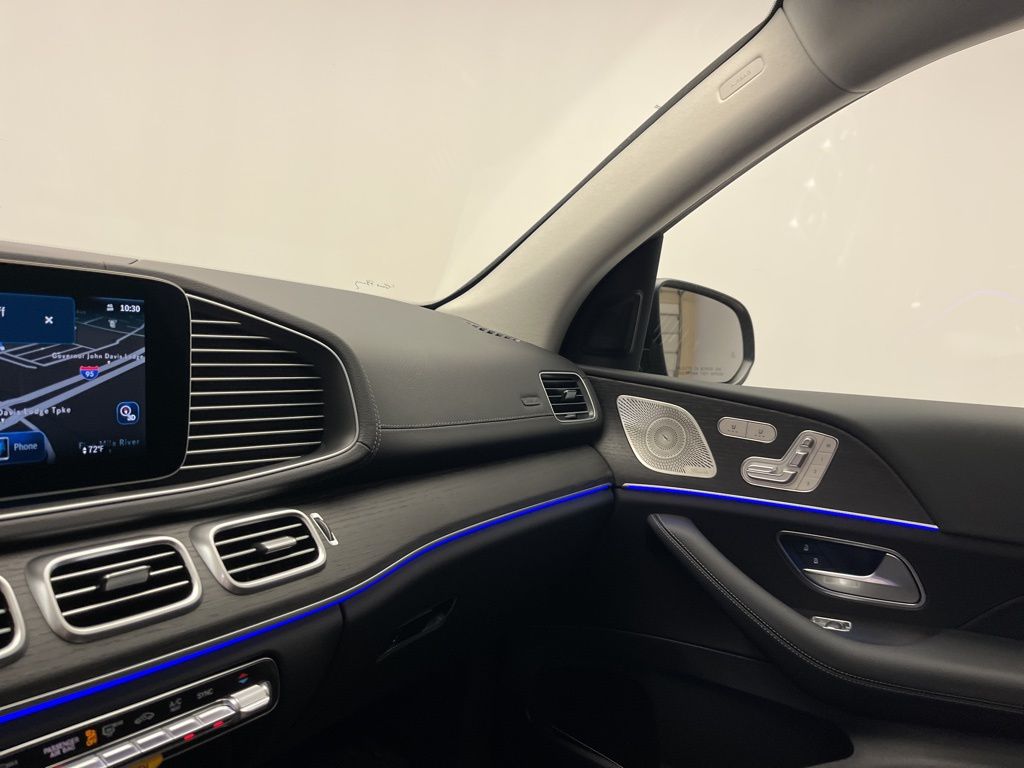 Thumbnail: 2026 Mercedes-Benz GLE - 22