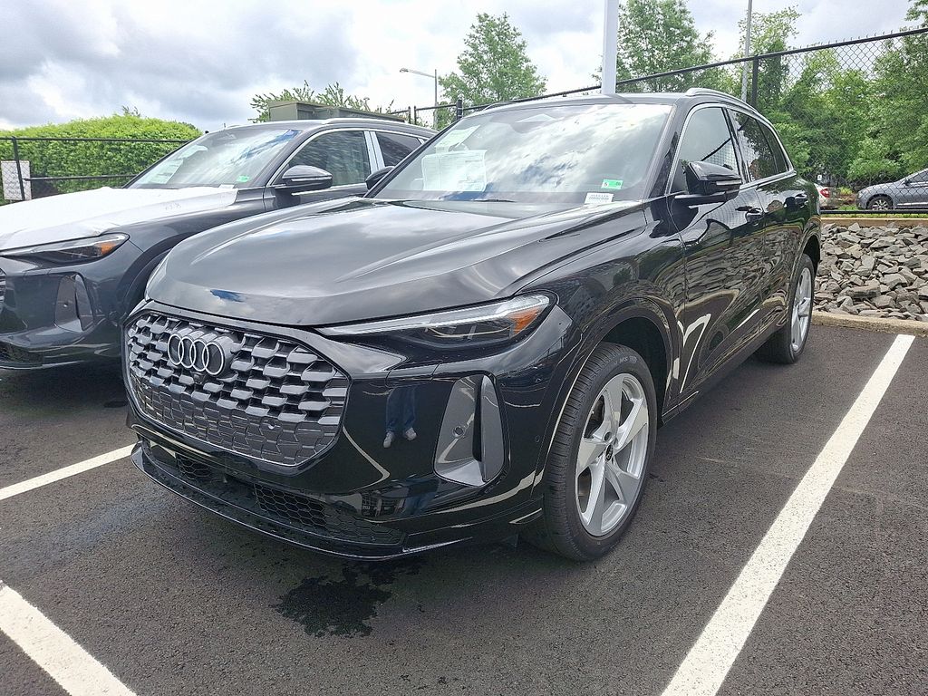 2025 Audi Q5 Premium -
                Vienna, VA