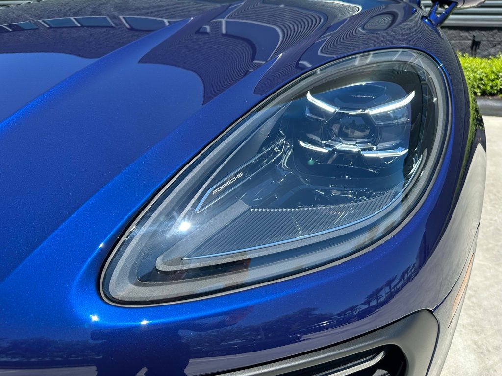 Thumbnail: 2026 Porsche Macan - 13