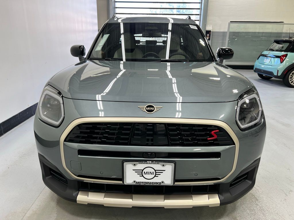 2025 MINI Cooper Countryman Base 3