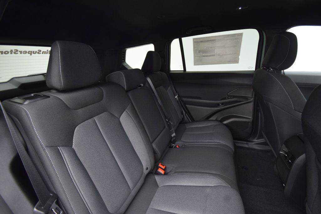 new 2026 Jeep Cherokee car, priced at $33,284