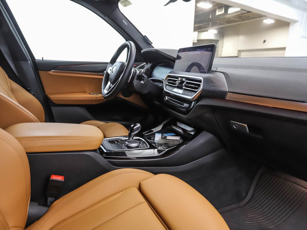 Thumbnail: 2023 BMW X3 - 26