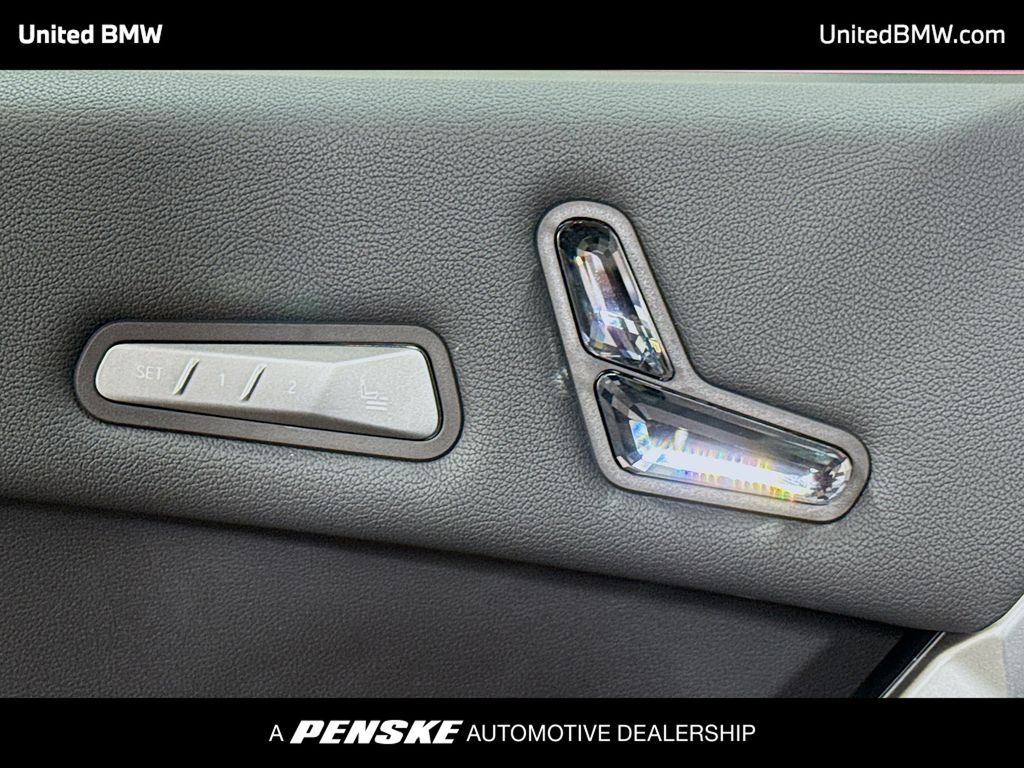 Thumbnail: 2026 BMW iX - 4