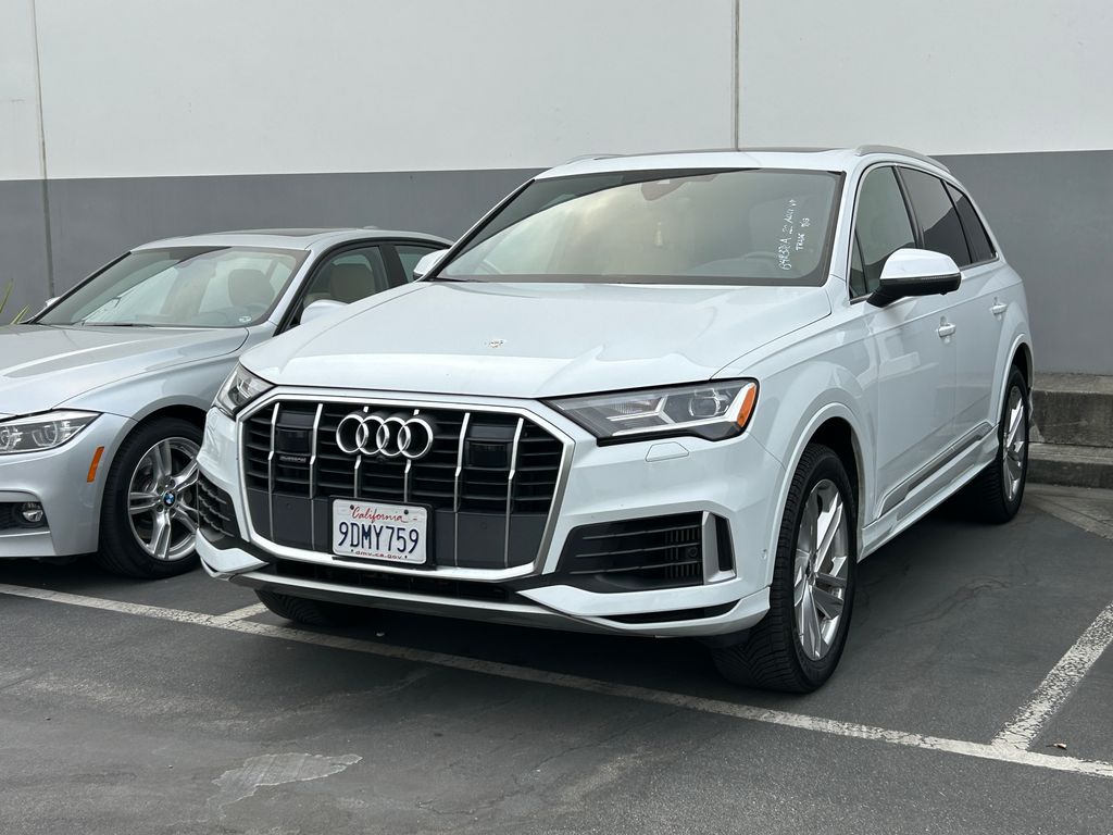 Thumbnail: 2022 Audi Q7 - 2