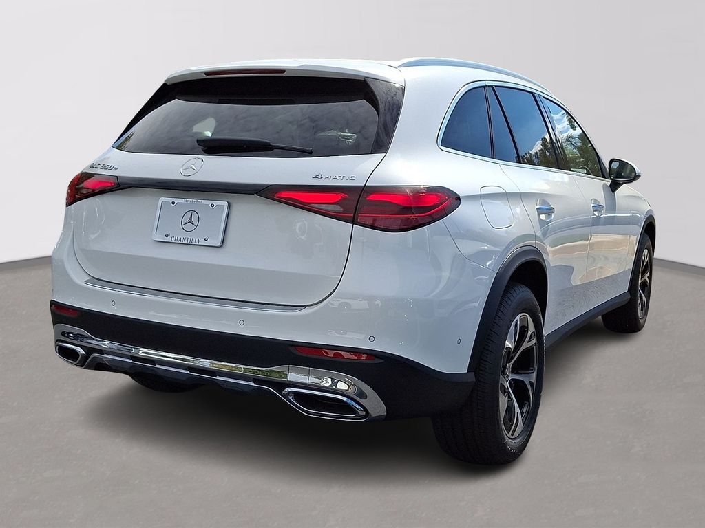 Thumbnail: 2026 Mercedes-Benz GLC - 3