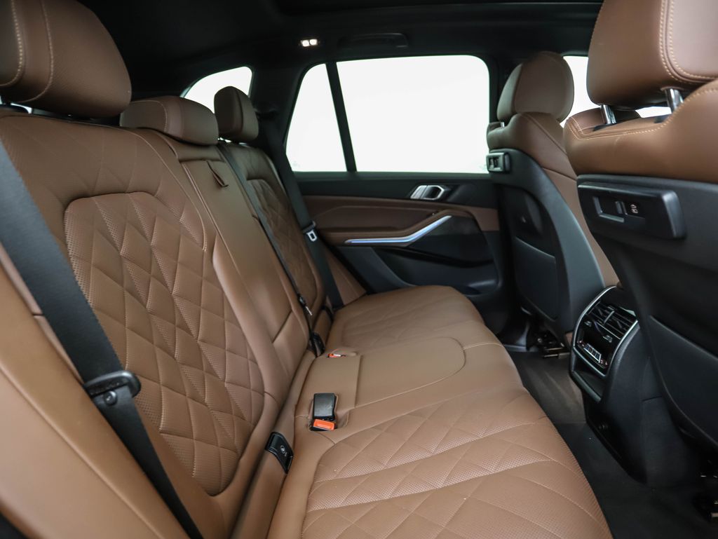 Thumbnail: 2023 BMW X5 - 27