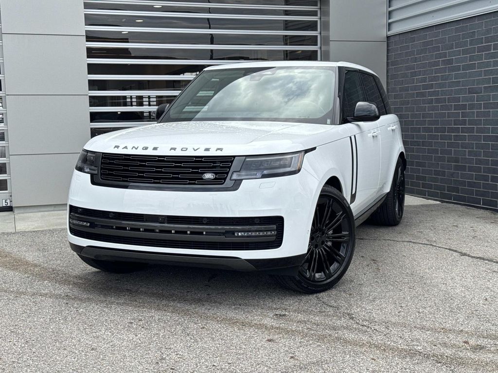 2026 Land Rover Range Rover SE