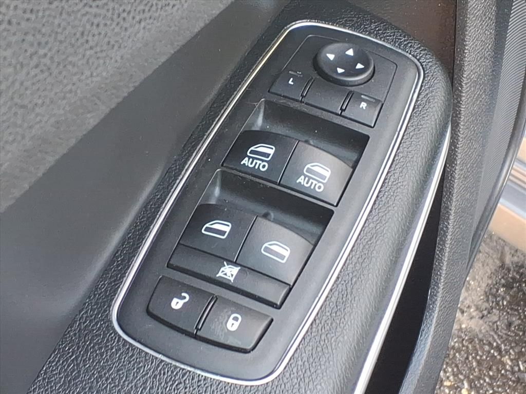 used 2018 Chrysler 300 car, priced at $10,900