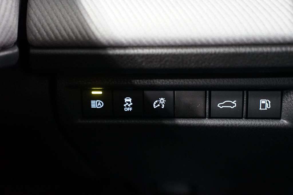 2025 Toyota Camry SE 25