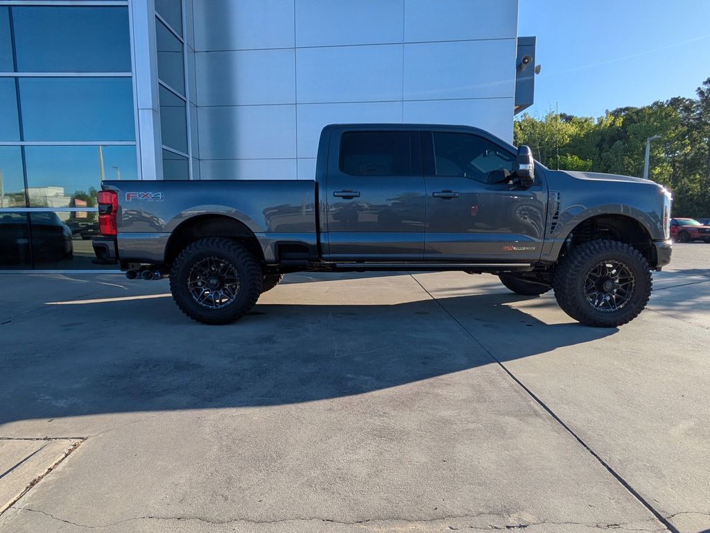 2026 Ford F-350 Super Duty Platinum