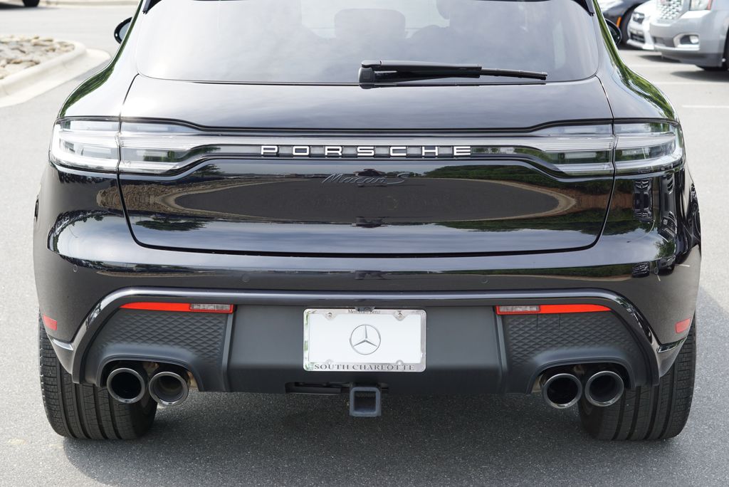 Thumbnail: 2023 Porsche Macan - 17