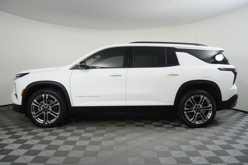 Thumbnail: 2025 Chevrolet Traverse - 6