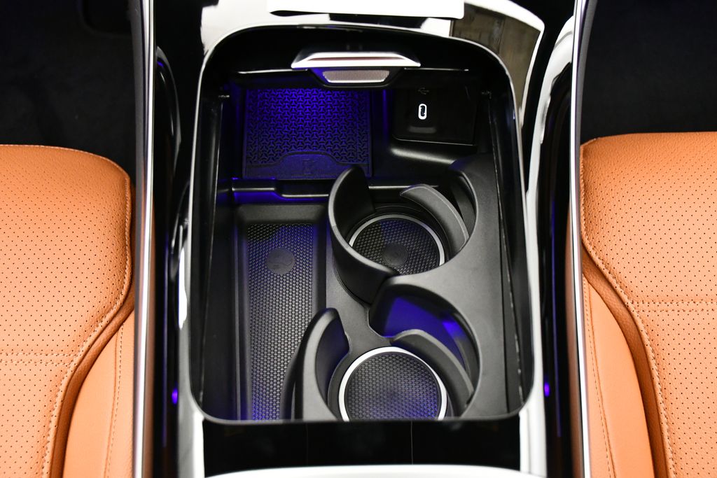 2025 Mercedes-Benz GLC 300 30