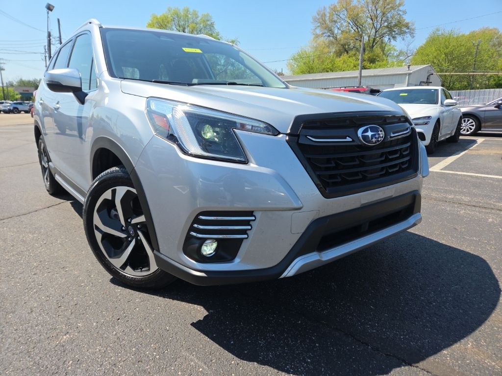 Ice Silver Metallic 2024 Subaru Forester Touring Crossover AWD SUV / Crossover All-Wheel Drive Continuously Variable Transmission