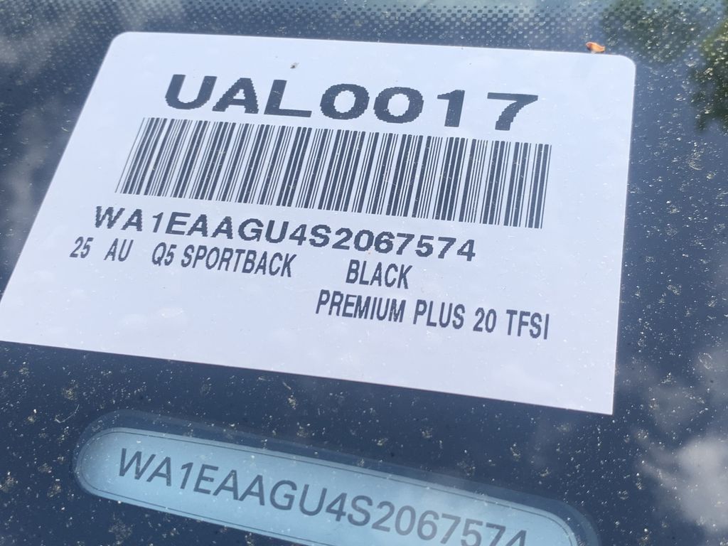 Thumbnail: 2025 Audi Q5 - 10