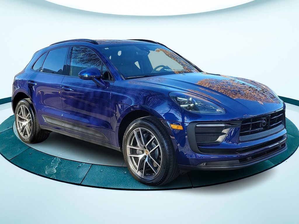 2024 Porsche Macan  3