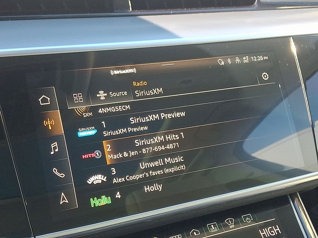 Thumbnail: 2022 Audi A8 - 19