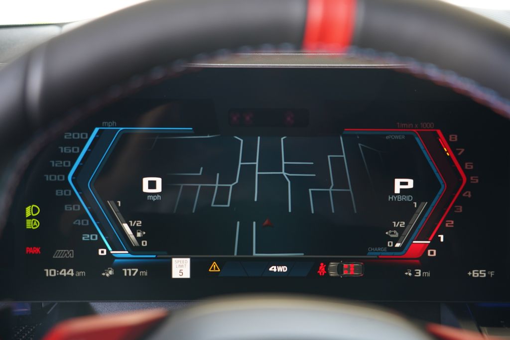 Thumbnail: 2026 BMW M5 - 18