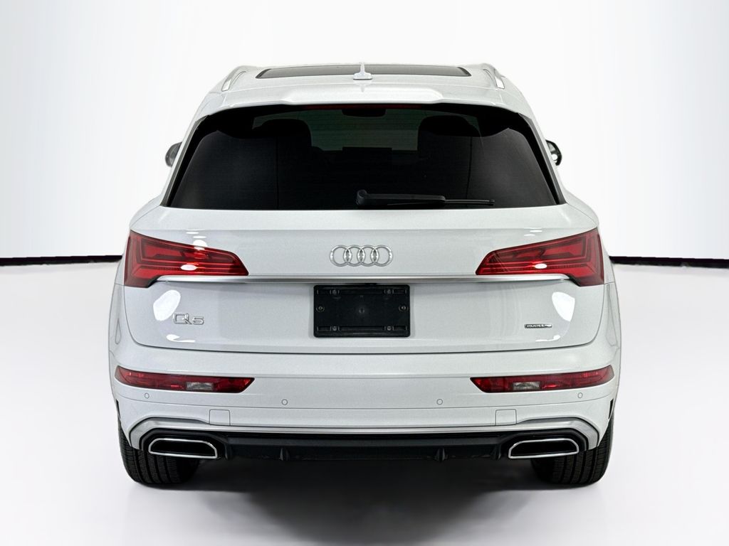 Thumbnail: 2022 Audi Q5 - 6