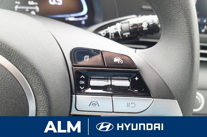 2025 Hyundai Elantra SE photo 18