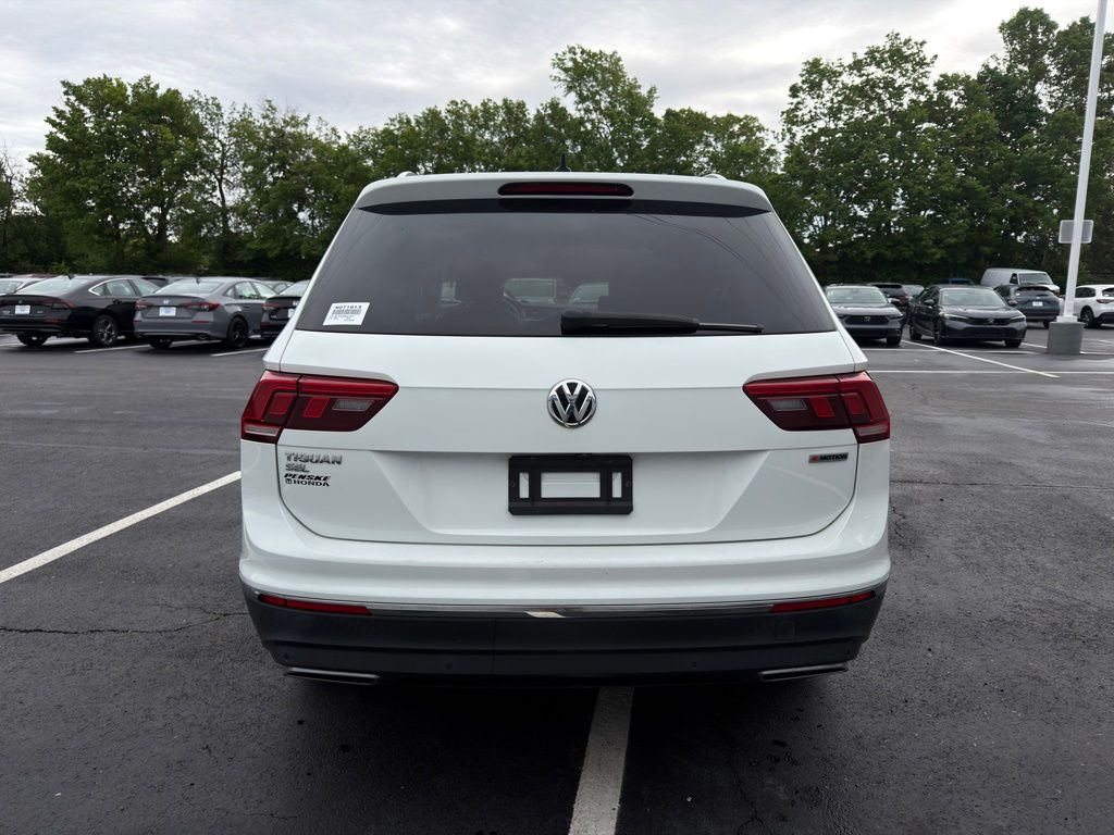 Thumbnail: 2019 Volkswagen Tiguan - 4