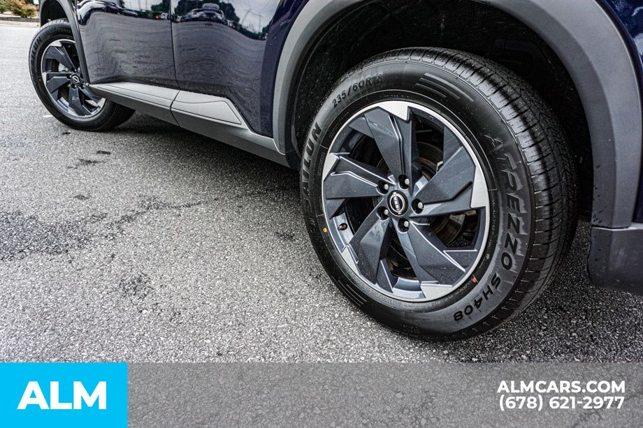 Used 2025 Blue Nissan SV image 16