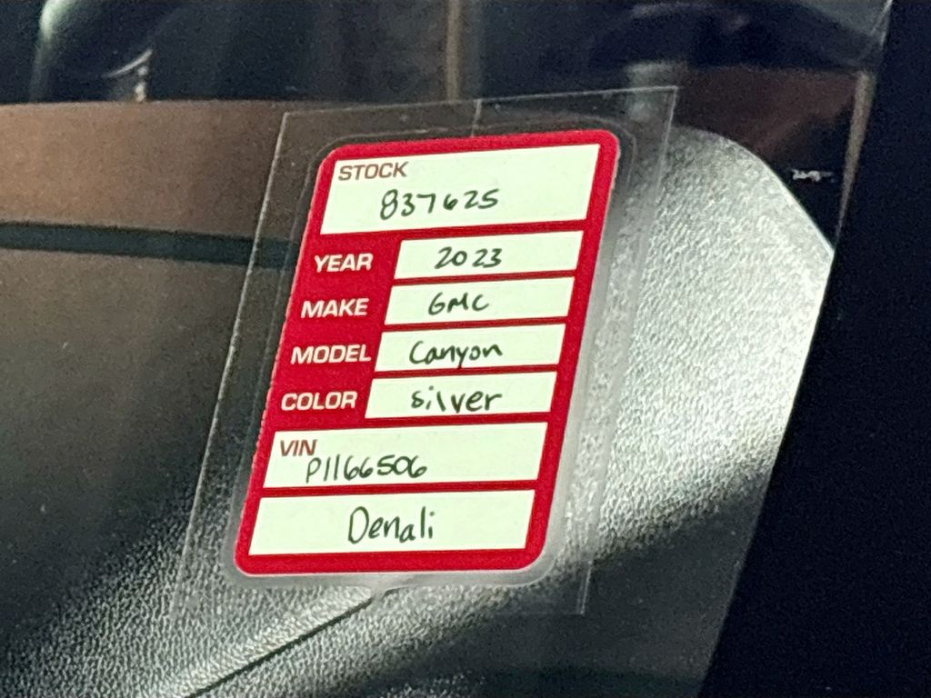 2023 GMC Canyon Denali