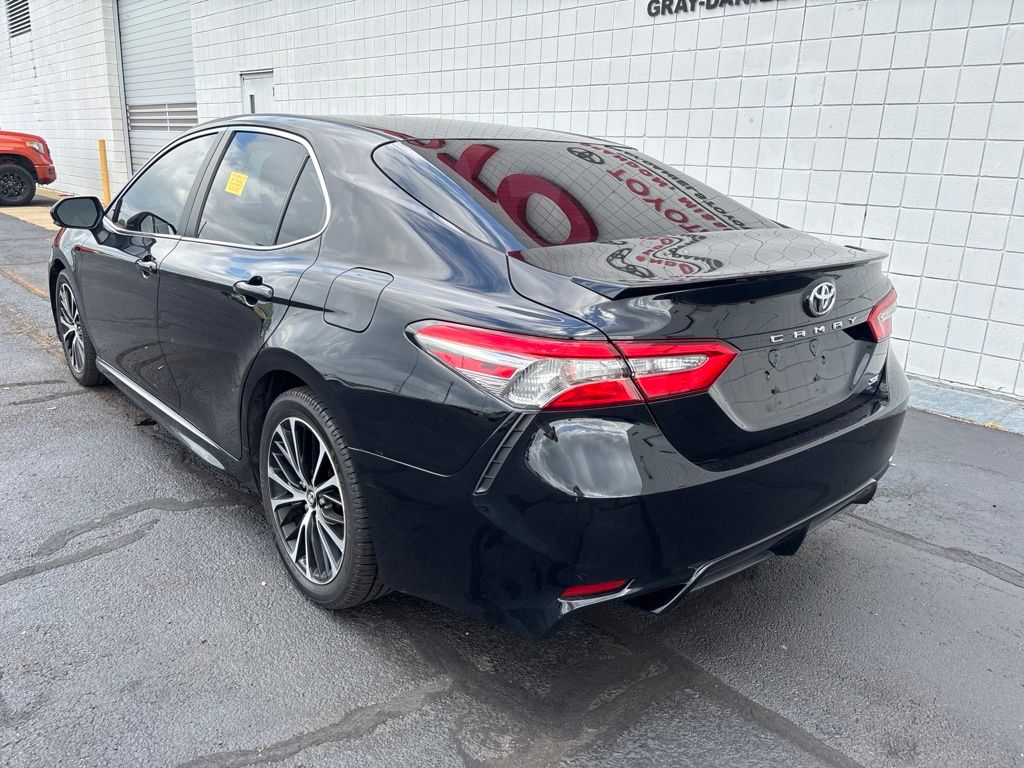 Used 2018 Toyota Camry Sedan