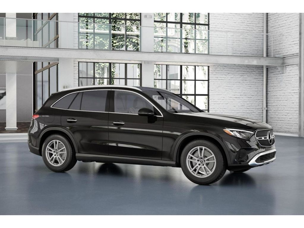 2025 Mercedes-Benz GLC GLC 300 13