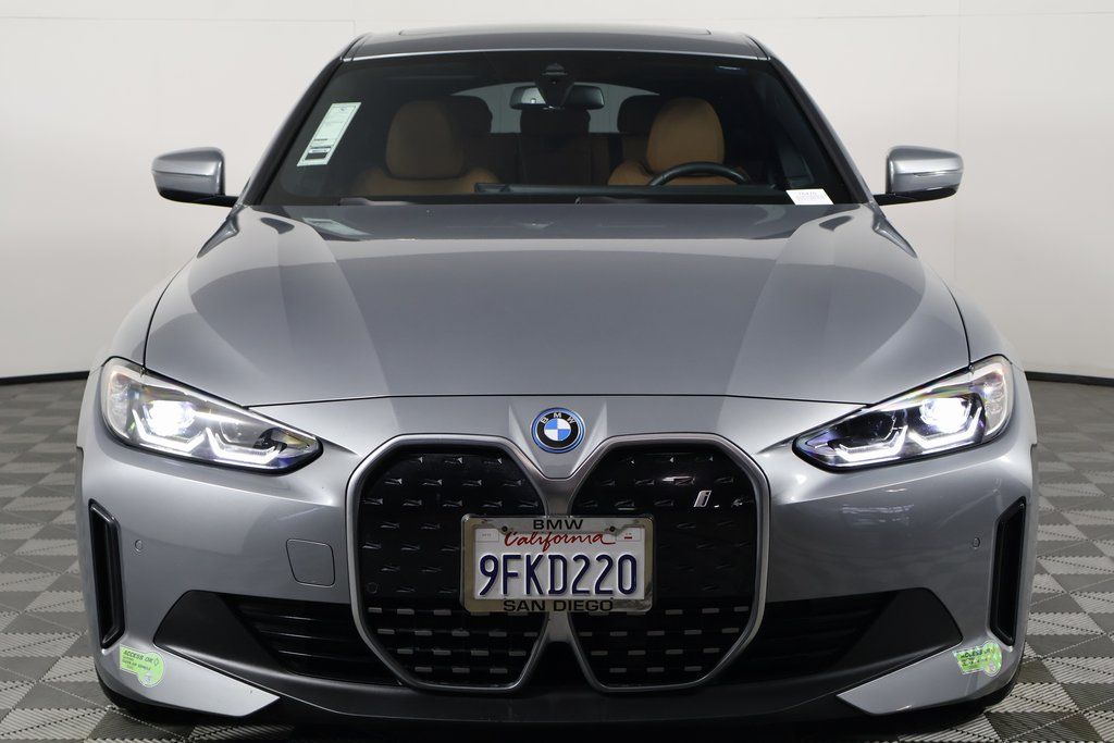 Thumbnail: 2023 BMW i4 - 2