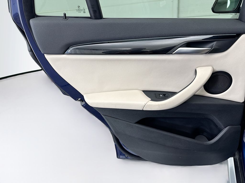 Thumbnail: 2020 BMW X1 - 25