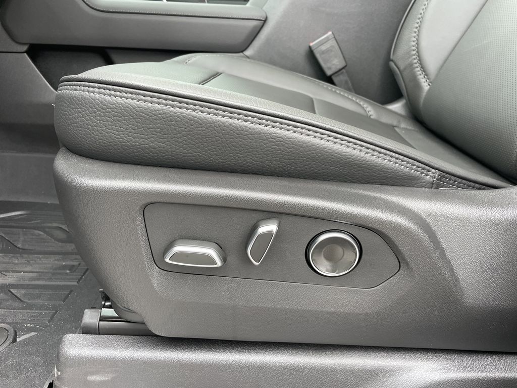 new 2025 GMC Sierra 2500HD car, priced at $81,044