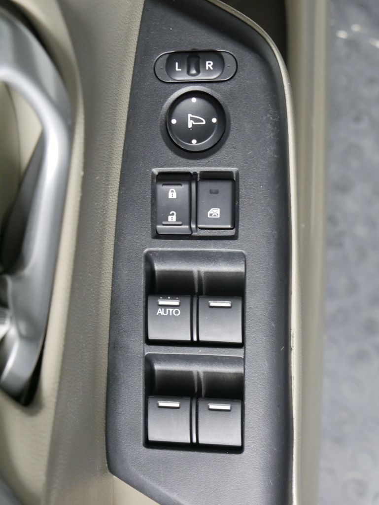 Thumbnail: 2014 Honda Civic - 29