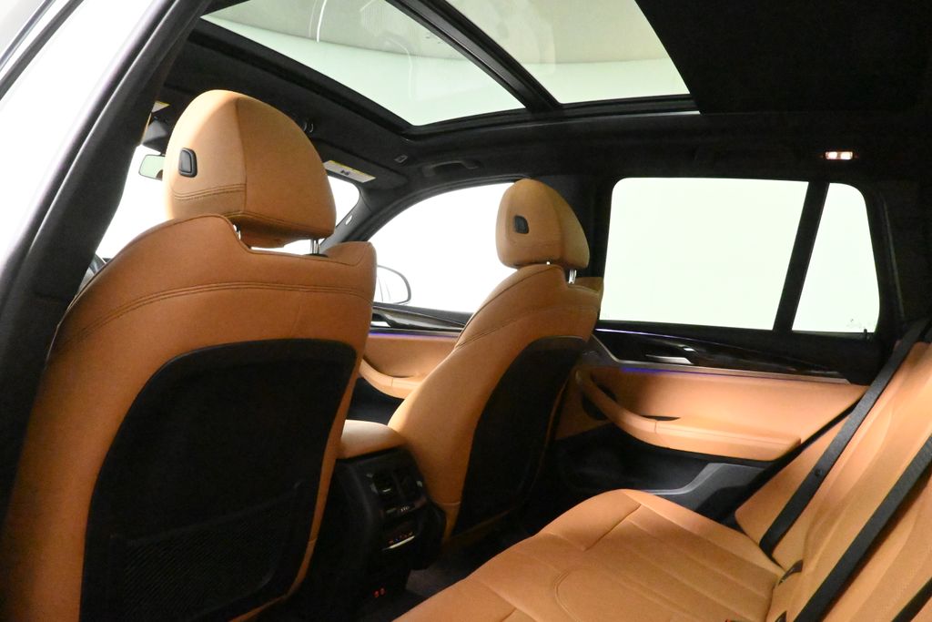 Thumbnail: 2023 BMW X3 - 32