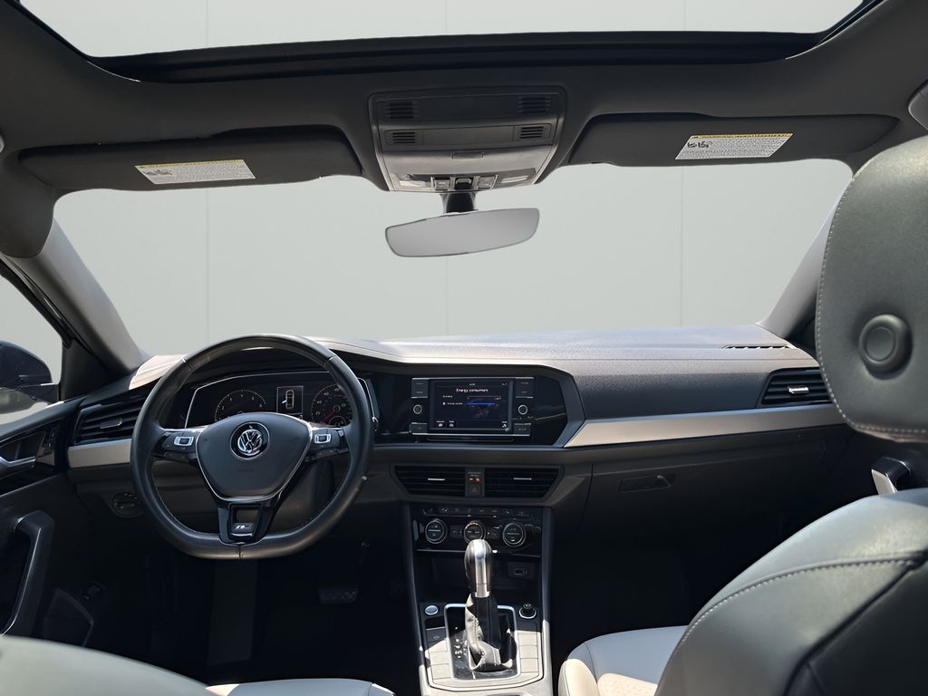 Used Car 2019 Volkswagen Jetta  R-line For Sale In Austin, Texas