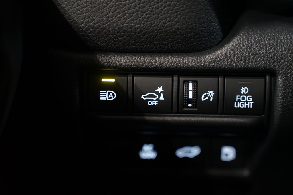 2025 Toyota Land Cruiser  26
