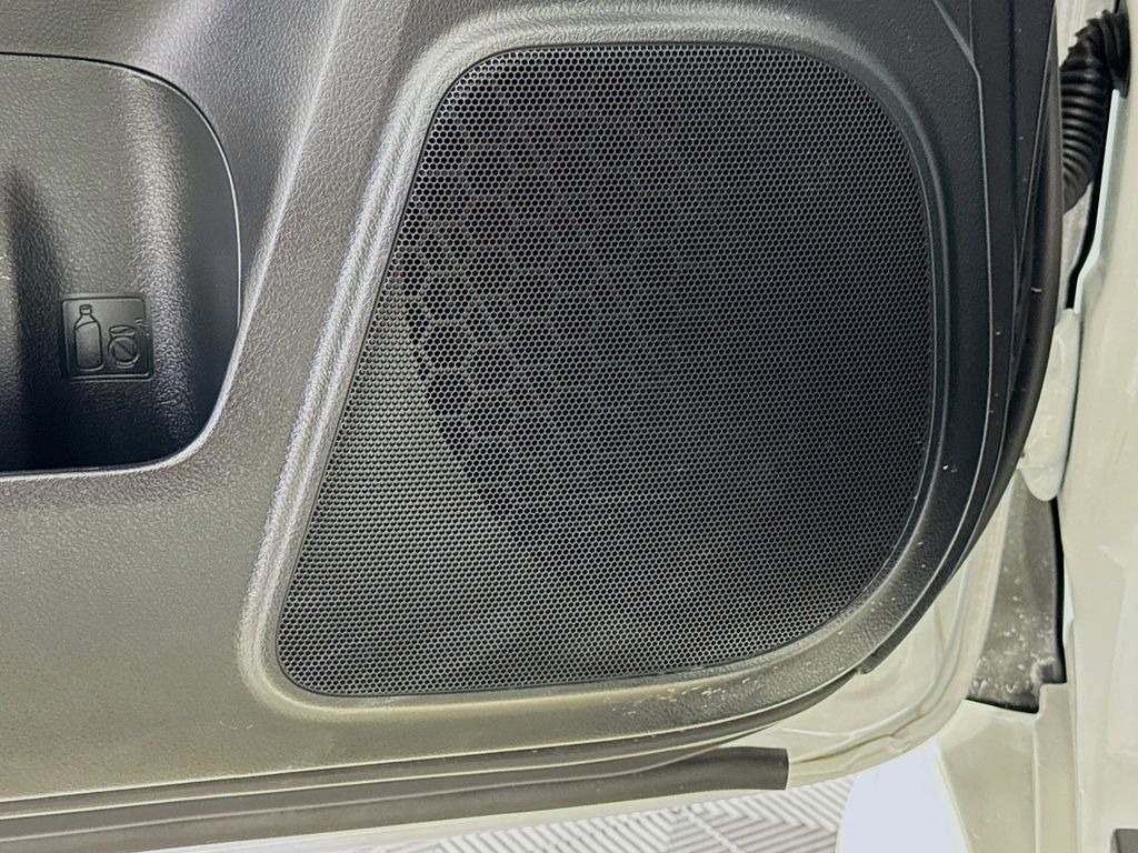 Thumbnail: 2023 Lexus GX - 19