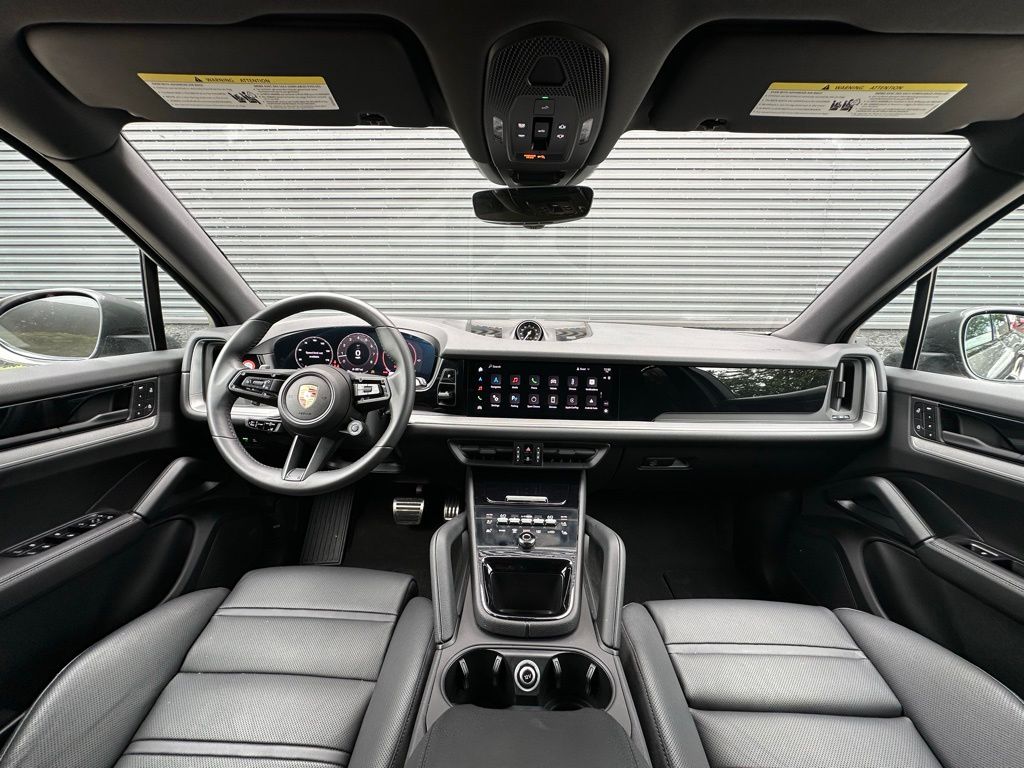 Thumbnail: 2025 Porsche Cayenne - 6