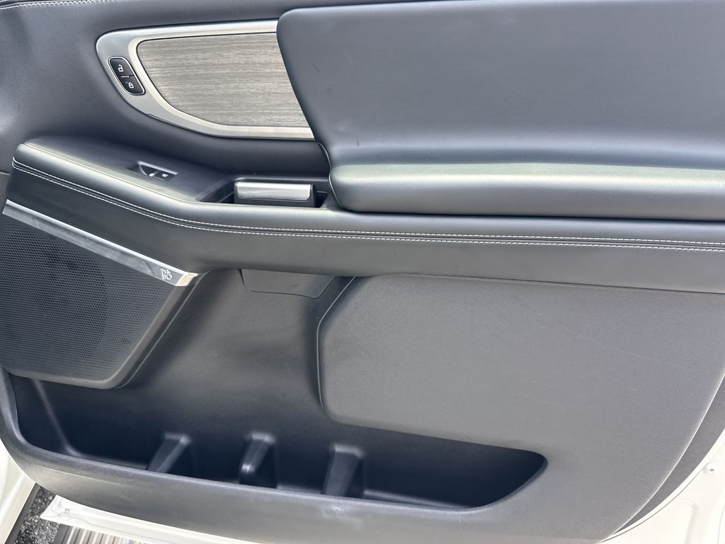 Used 2025 Ford Expedition SUV