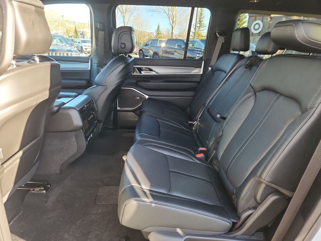 2026 Jeep Grand Wagoneer L Limited Altitude - Photo 23
