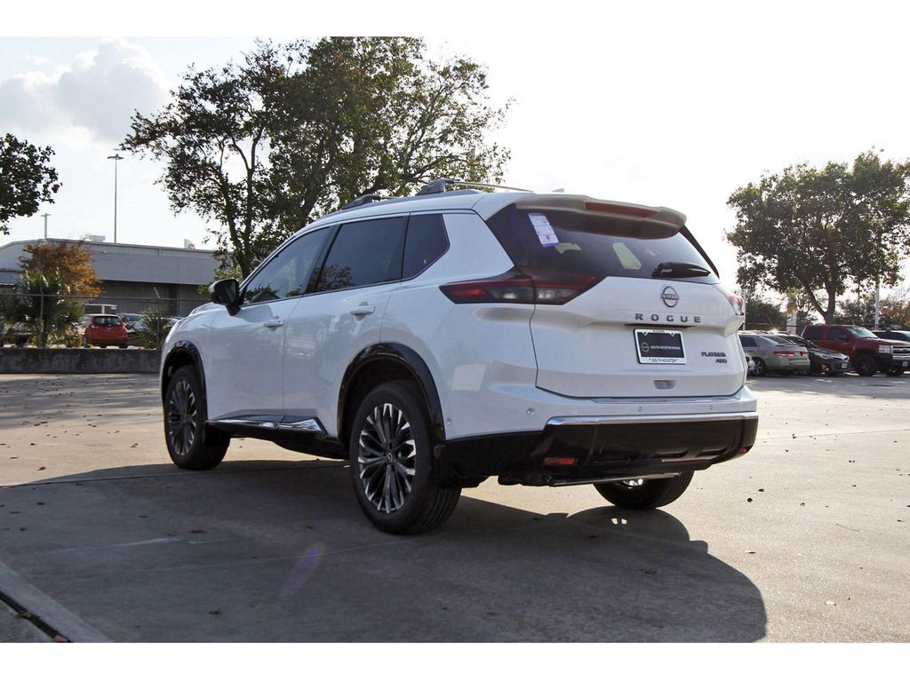 2026 Nissan Rogue Platinum - 2