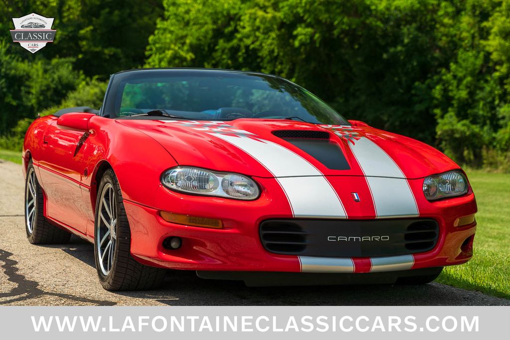 2002 Chevrolet Camaro 2