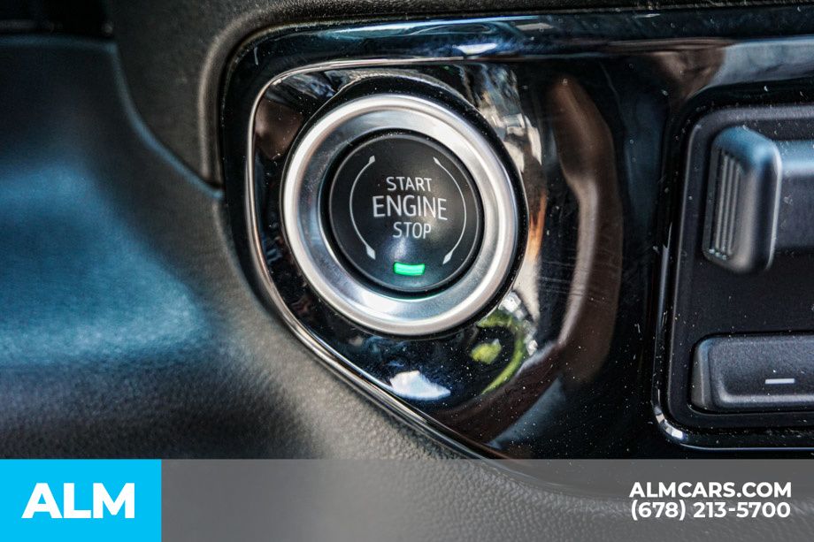 Used 2025 Black GMC SLT image 44