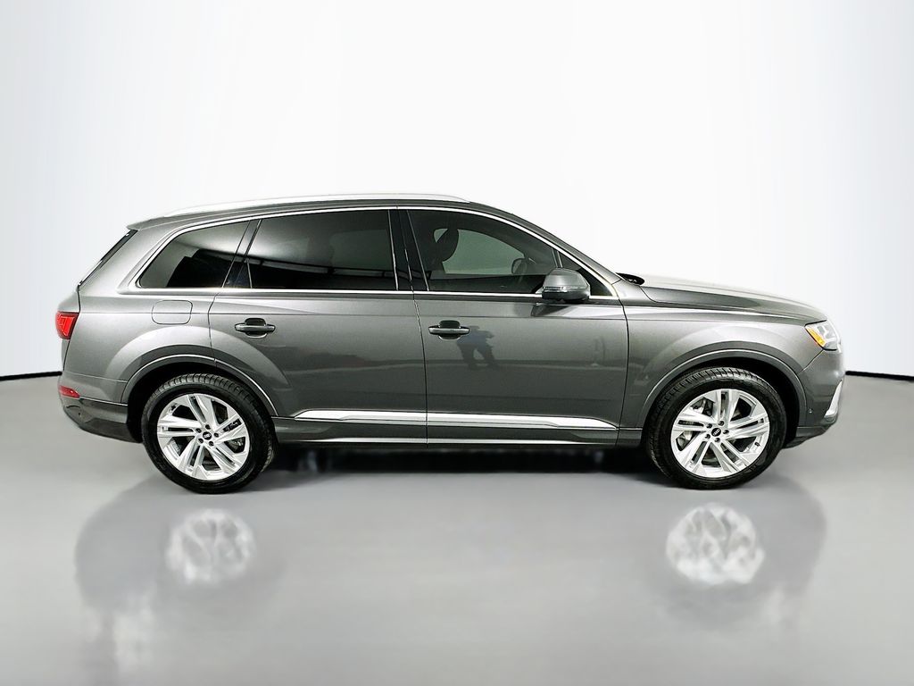 Thumbnail: 2021 Audi Q7 - 4