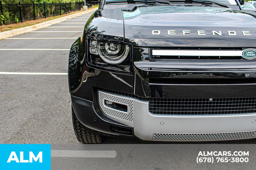 Used 2024 Black Land Rover S image 11
