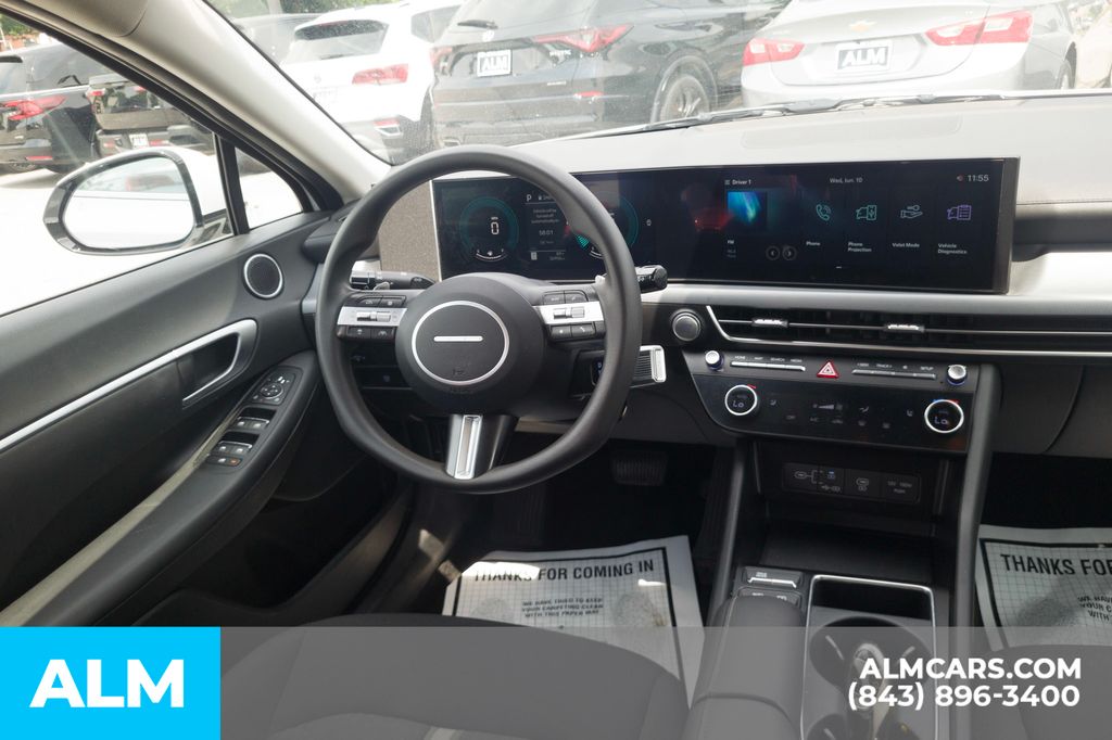 Certified Used 2025 White Hyundai SEL image 21
