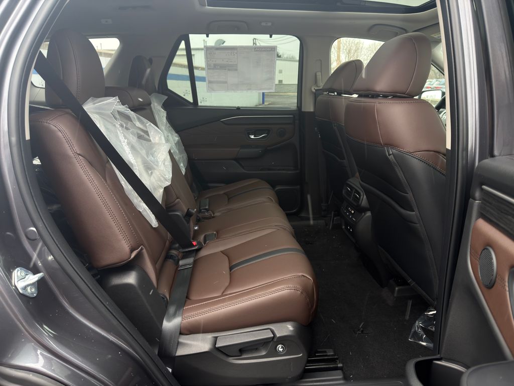 Thumbnail: 2026 Honda Pilot - 25