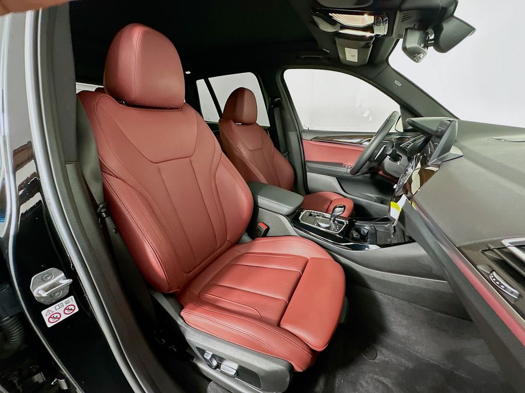 Thumbnail: 2023 BMW X3 - 32