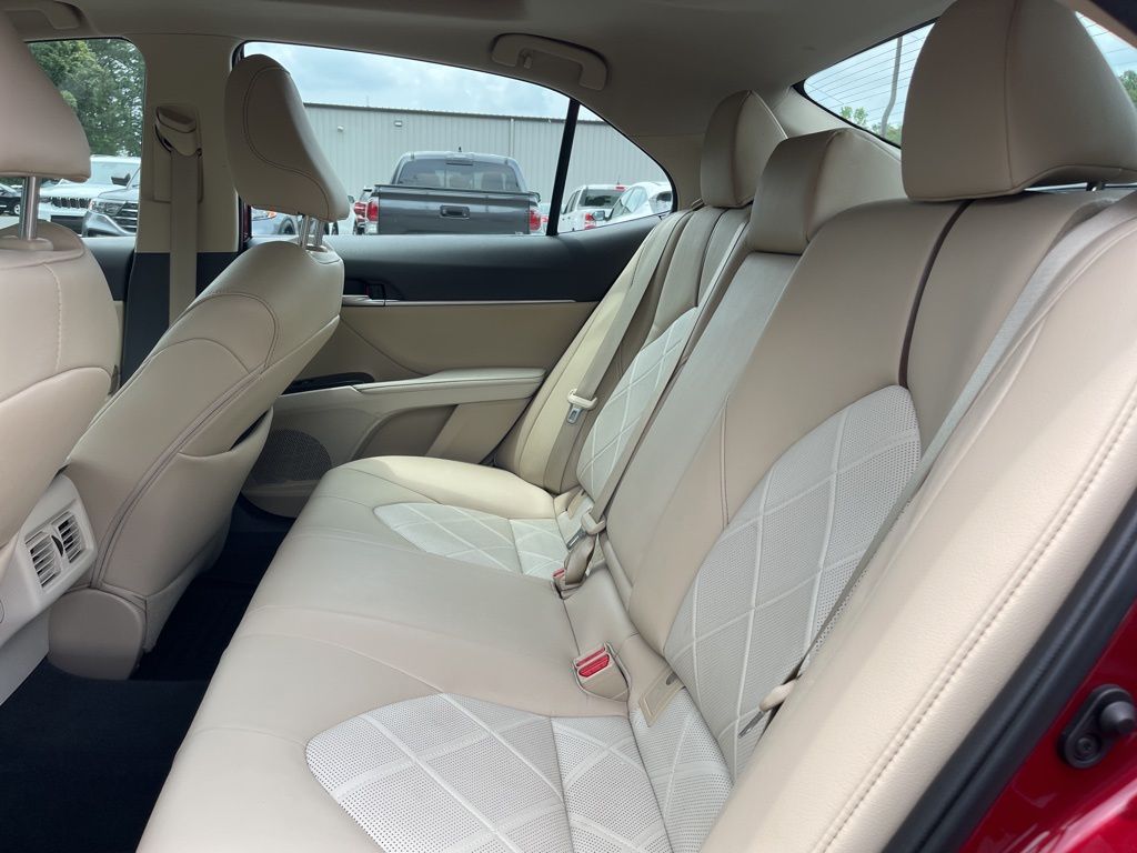 Camry L
